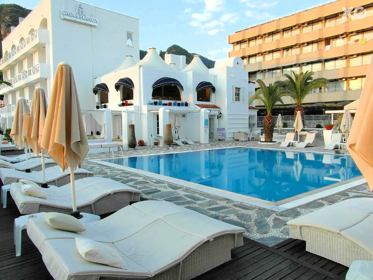 Casa Blanca Beach Hotel