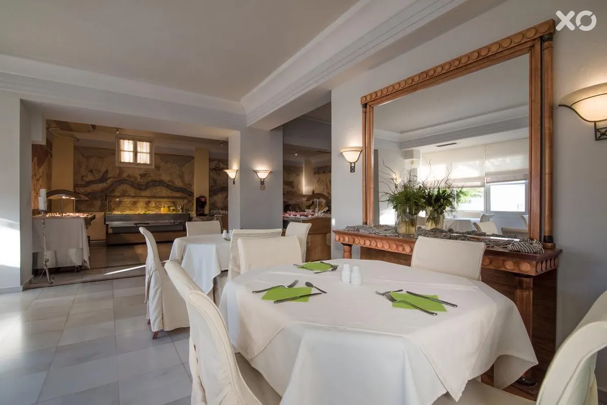 Antinea Suites Hotel & Spa