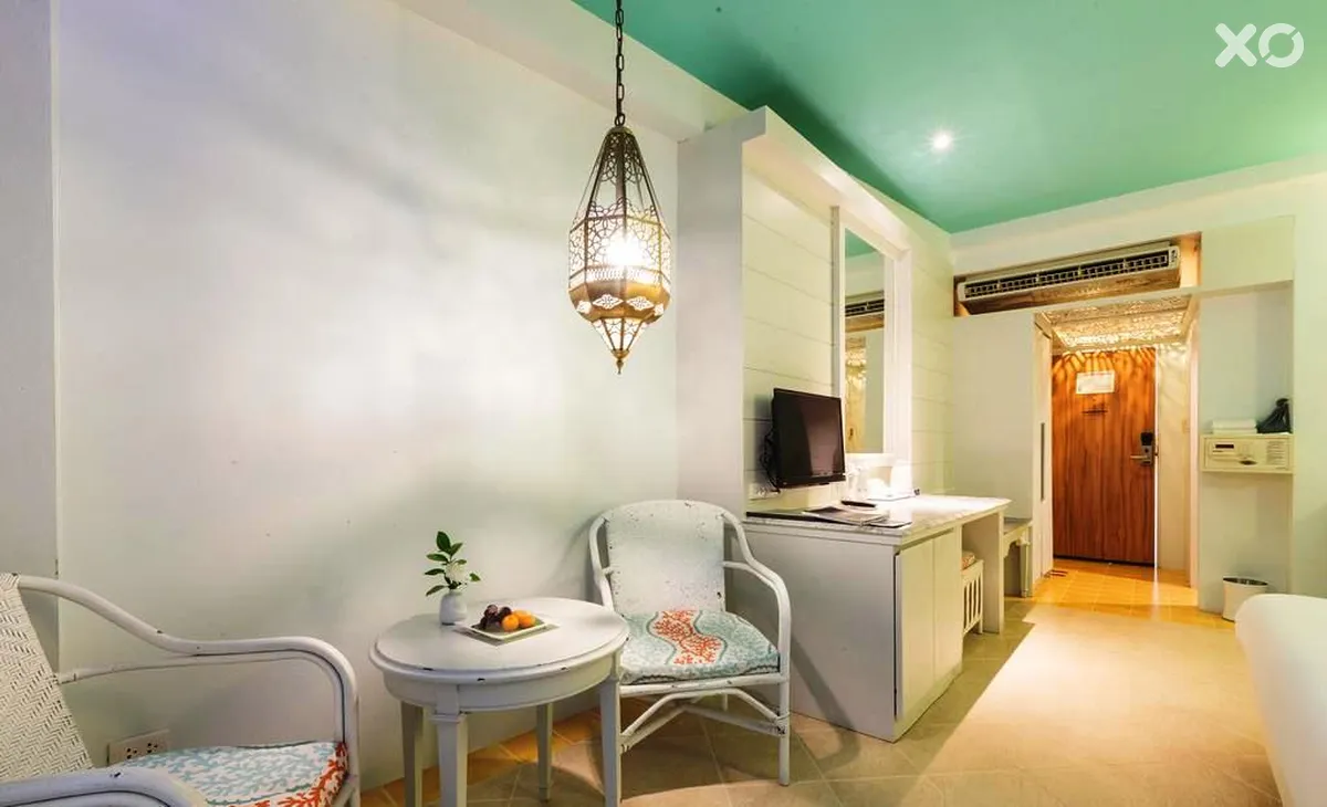 The Verandah Hotel