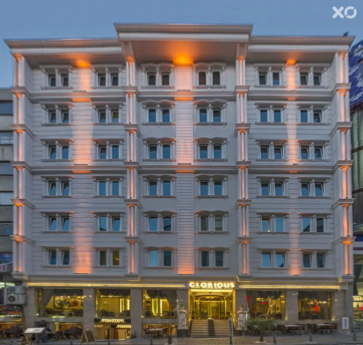 Glorious Hotel