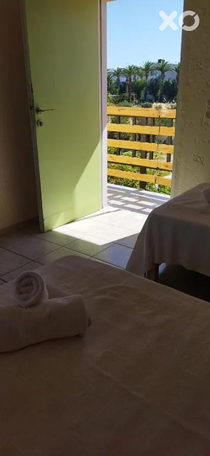 Cleo Rooms