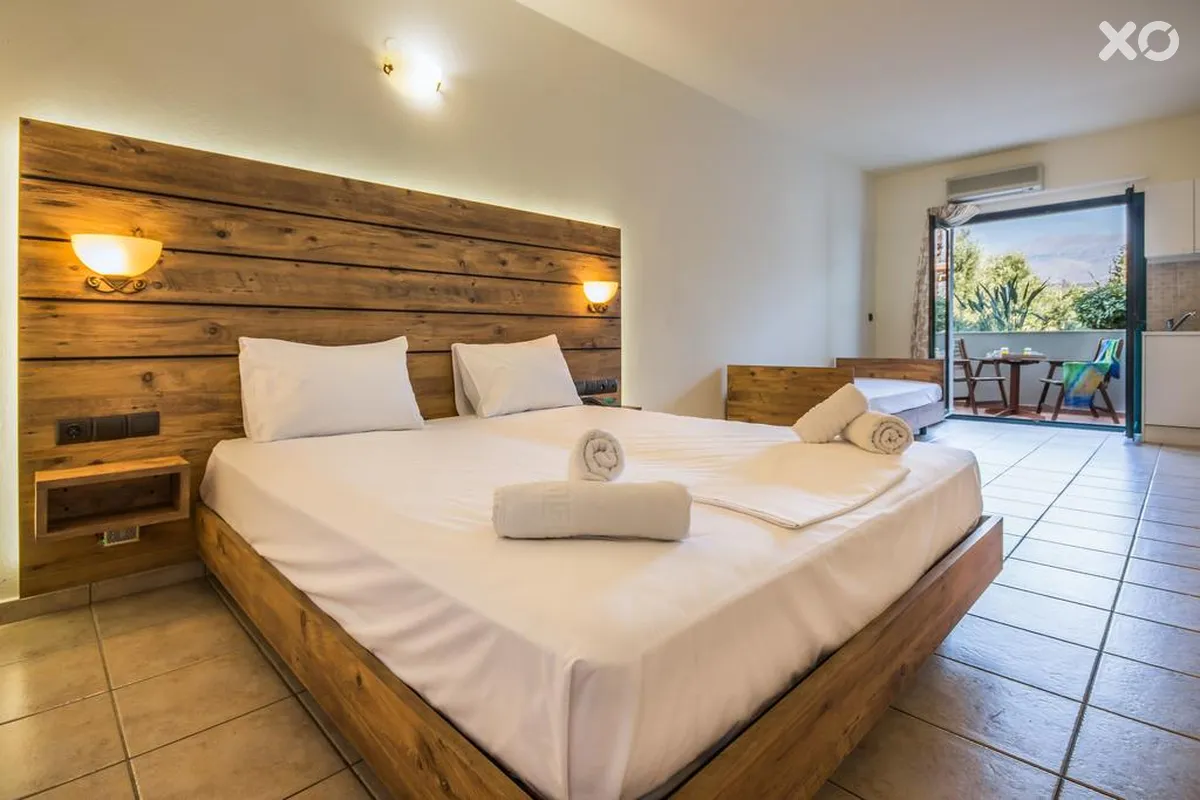Dias Hotel & Apts