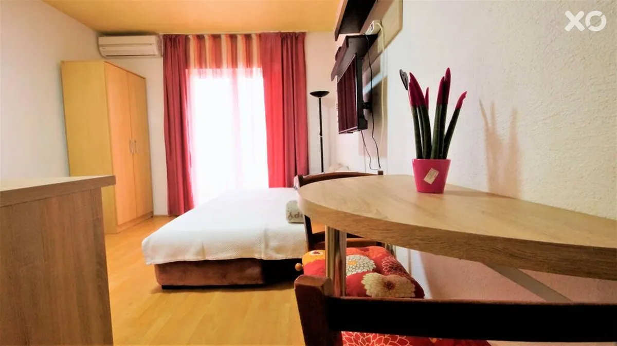 Sara Apartments
