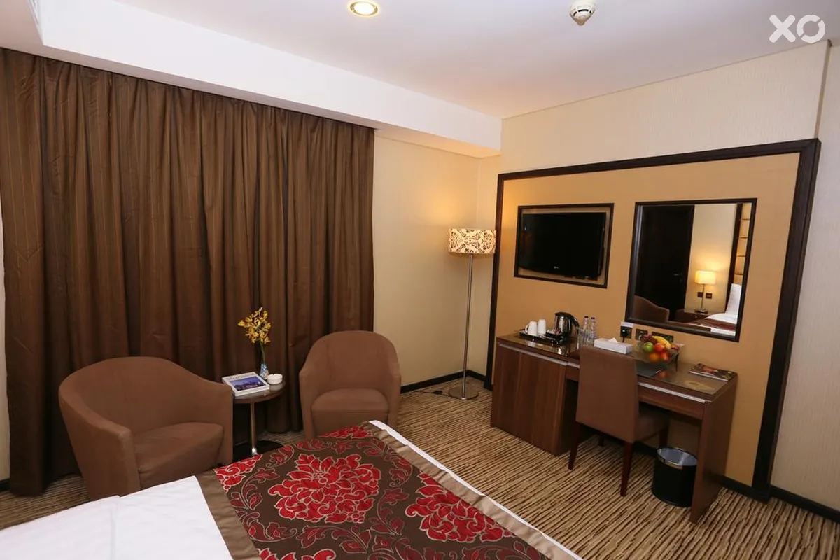 Al Hamra Hotel