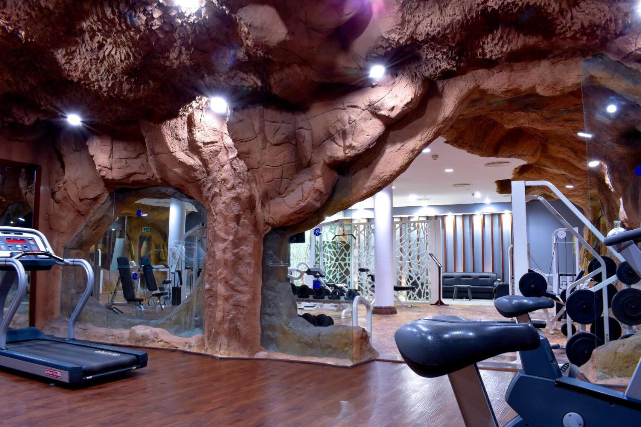 Parrotel Beach Resort