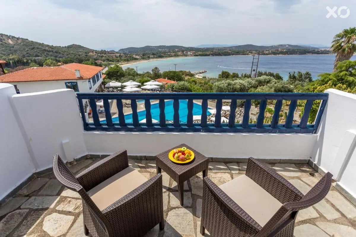 Agionissi Resort