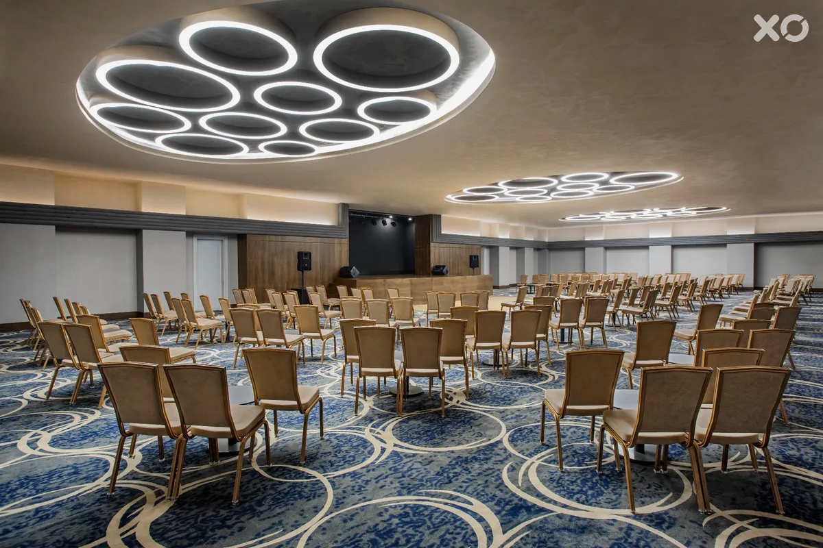 Acanthus Cennet Barut Collection