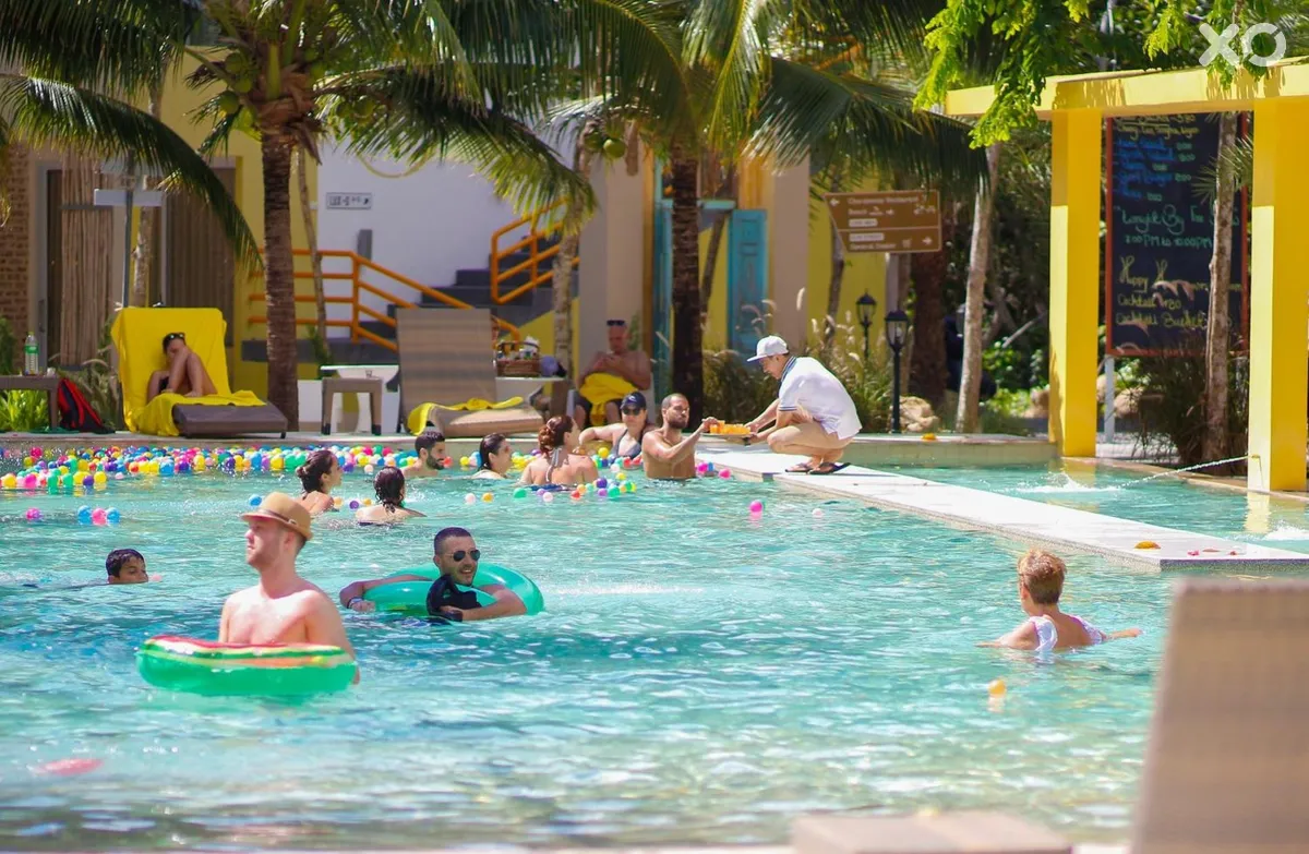 Summer Luxury Beach Resort