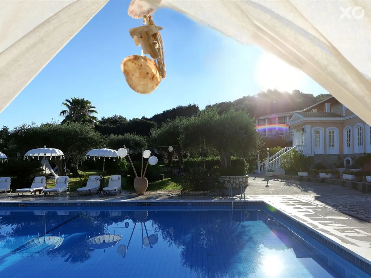 Nefeli Hotel