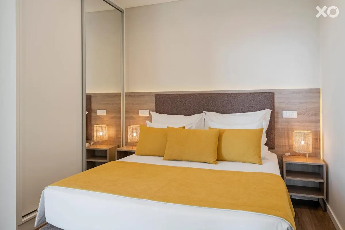 Monumental Plaza by Petit Hotels