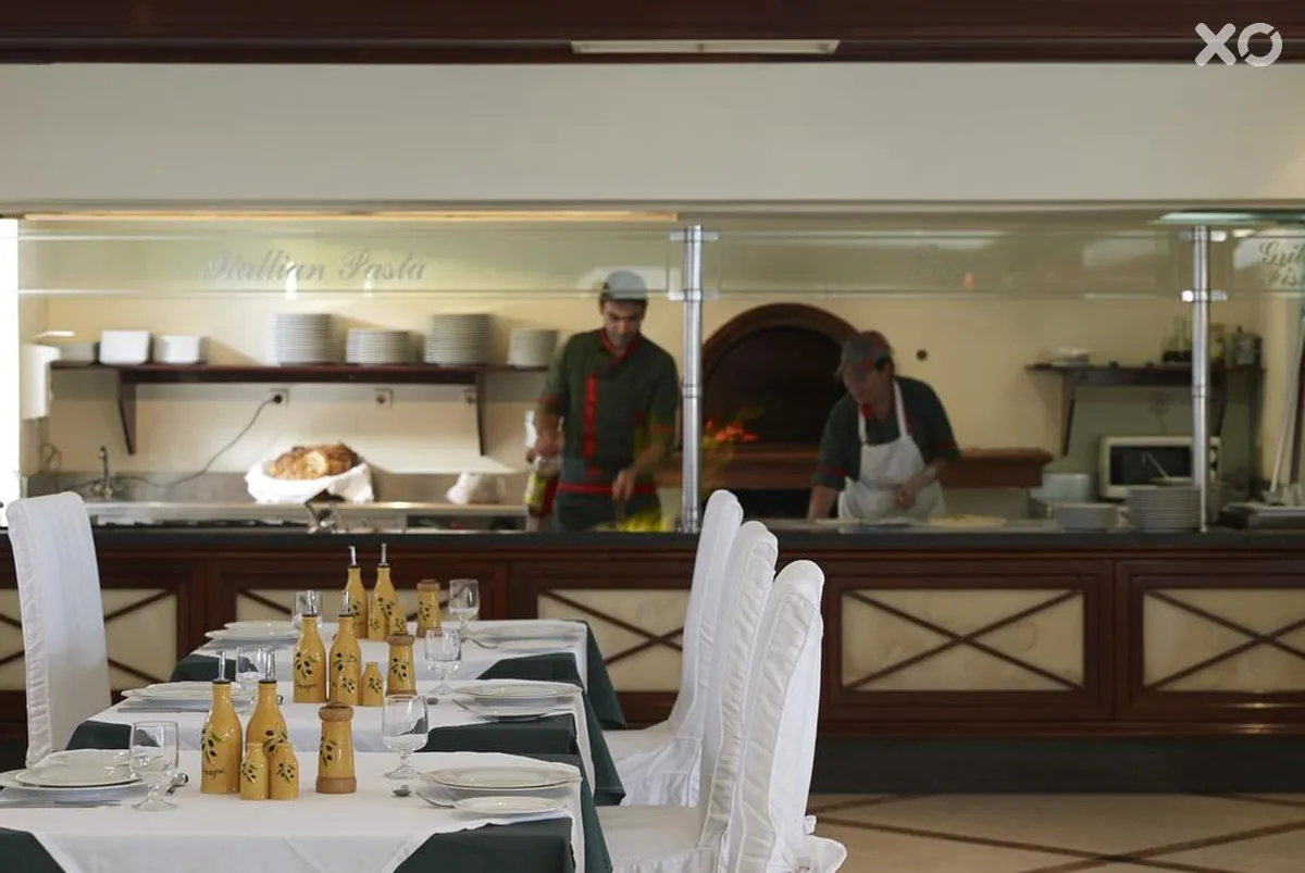 Mitsis Grand Hotel