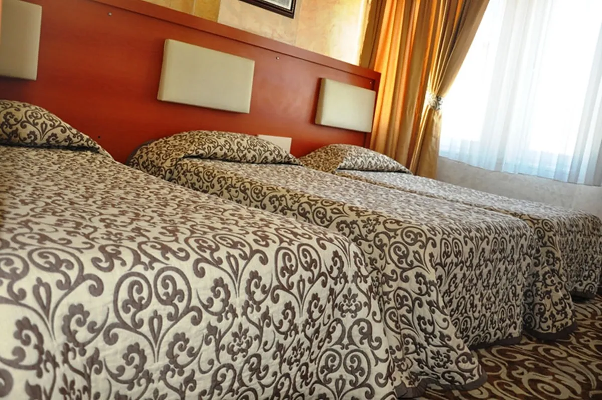 Kaya Madrid Hotel