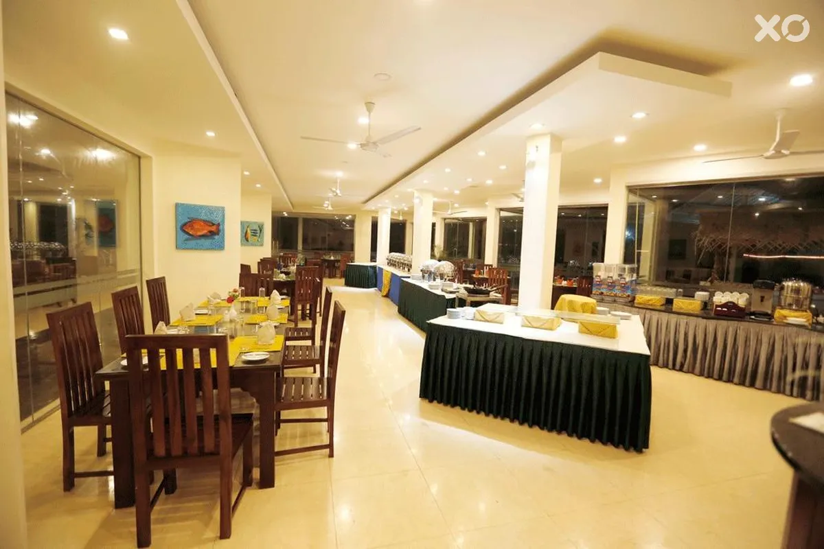 Hikkaduwa Beach Hotel