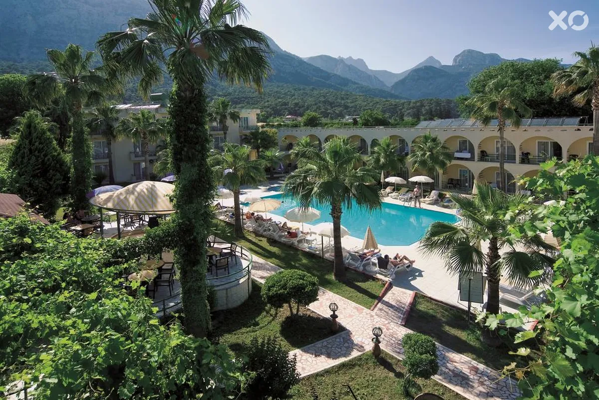 Golden Sun Hotel