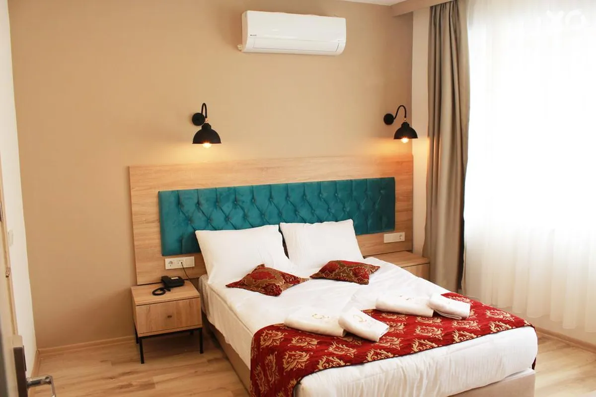 Laila Hotel