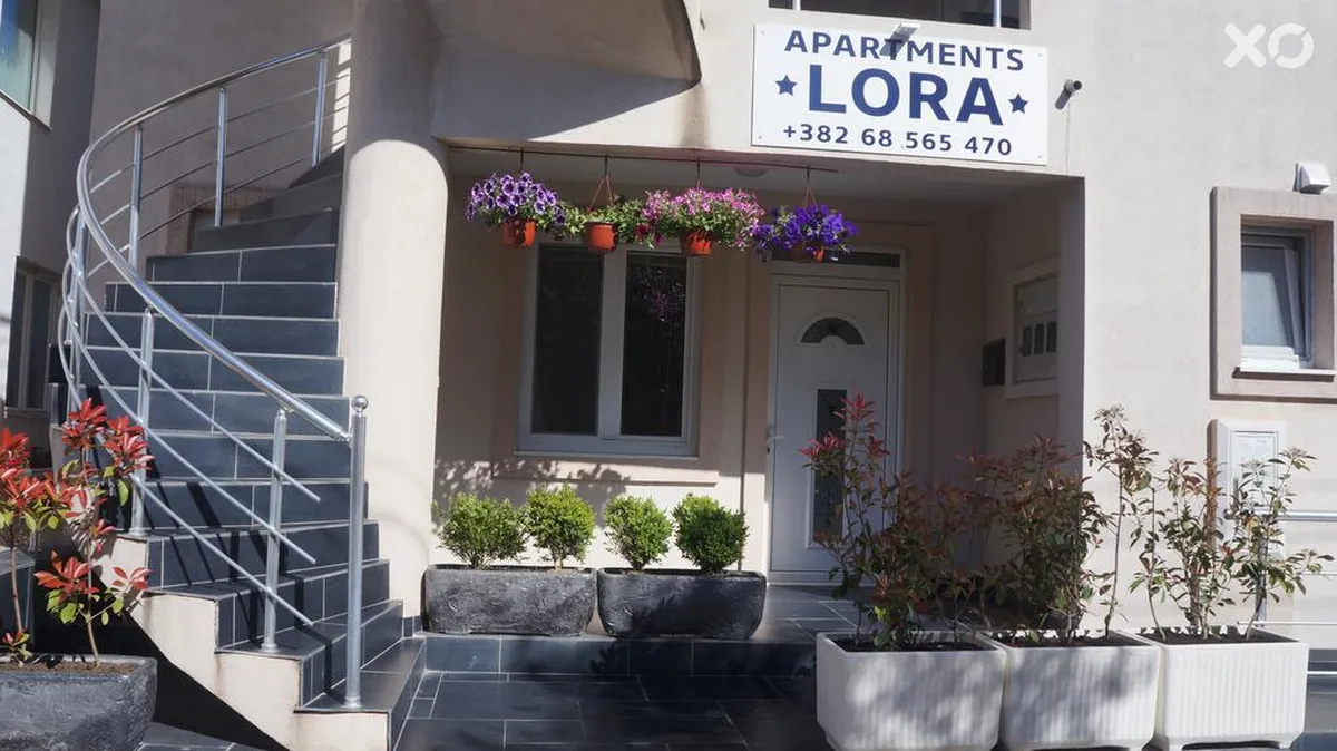 Lora Apartments