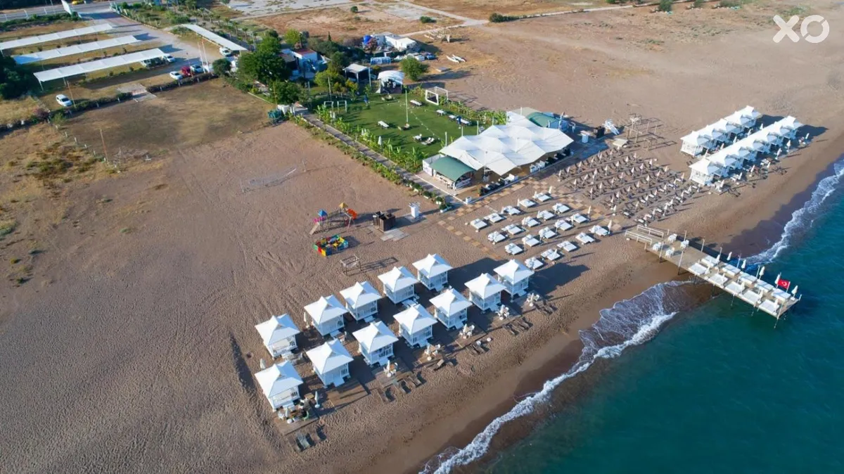 Dionisus Lara Hotel