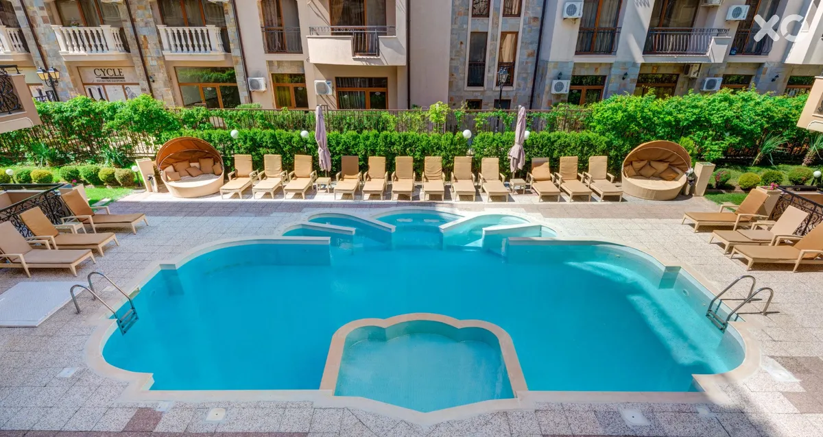 Dawn Park Deluxe