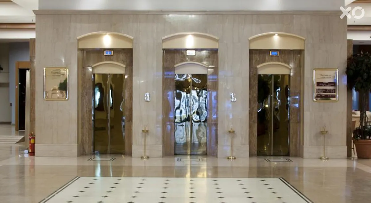 Capsis Hotel