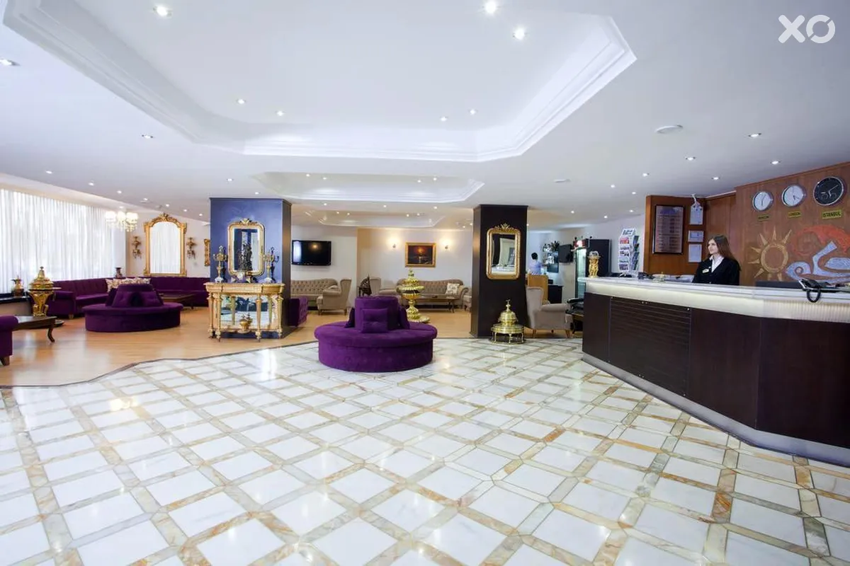 Grand Ant Hotel