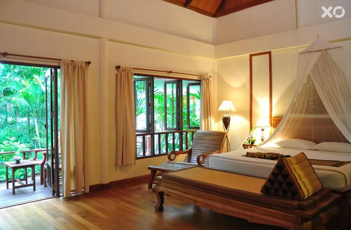 Royal Lanta Resort & Spa