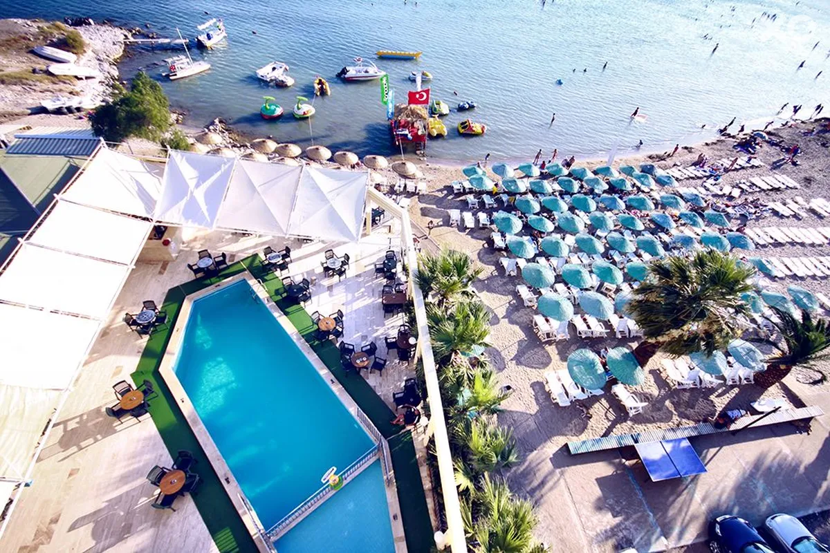 Tuntas Beach Hotel Altinkum