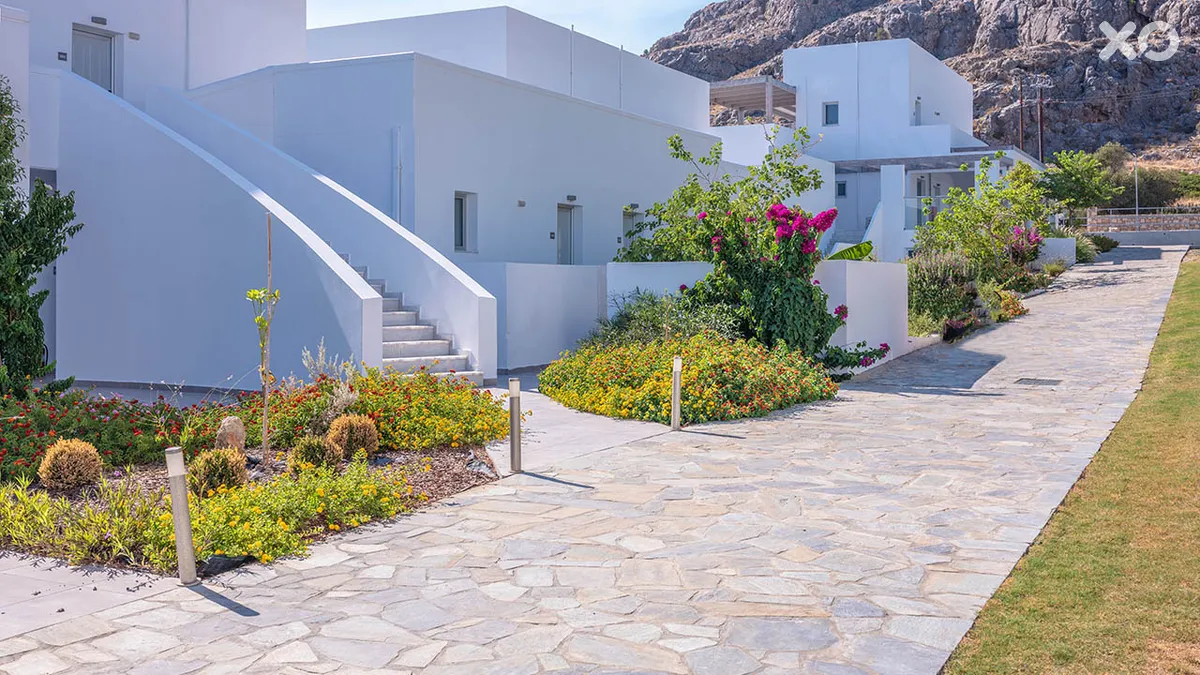 Serene Bay Hotel