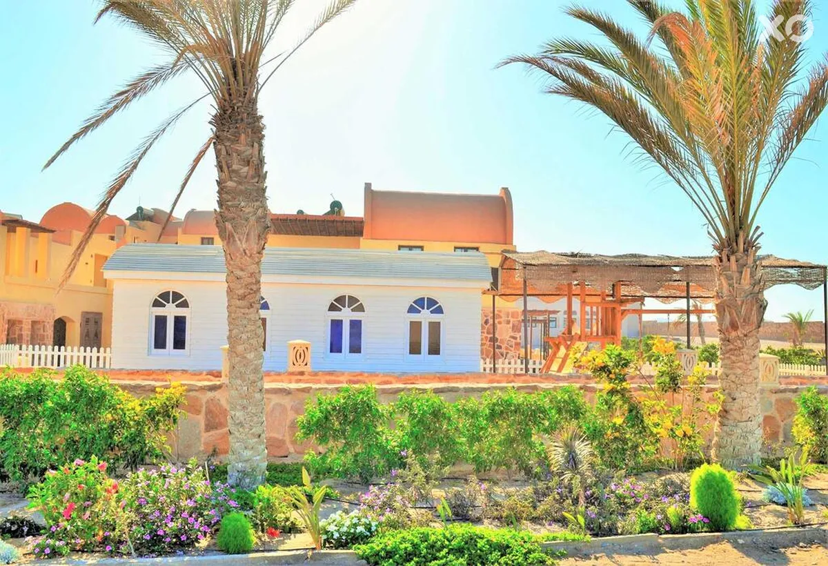 Rohanou Beach Resort