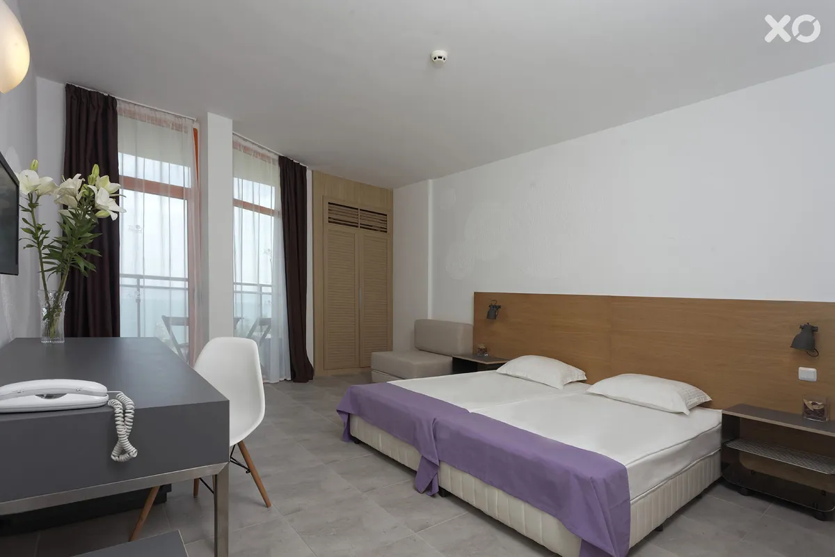 Sunrise Hotel