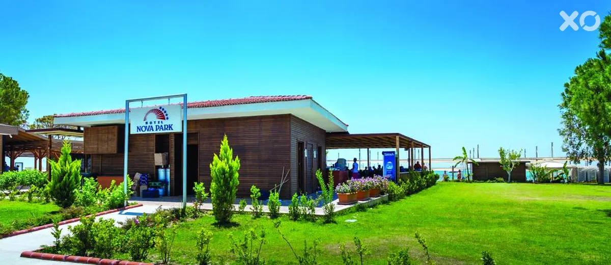 Nova Park Hotel