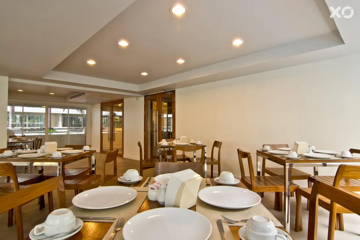 Sunshine Hotel & Residences