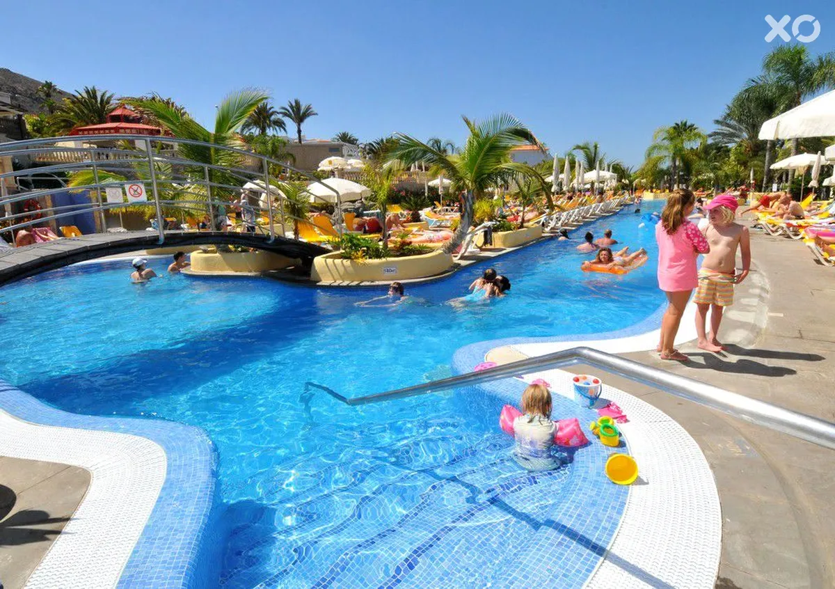 Paradise Park Fun Lifestyle Hotel