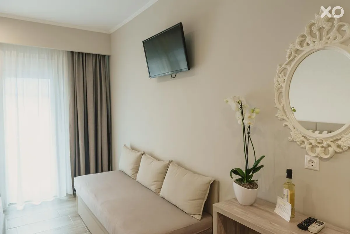 Ammos Beach Studios & Suites