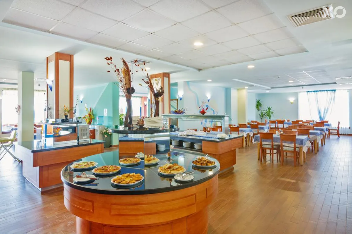 Perla Beach Resort Hotel