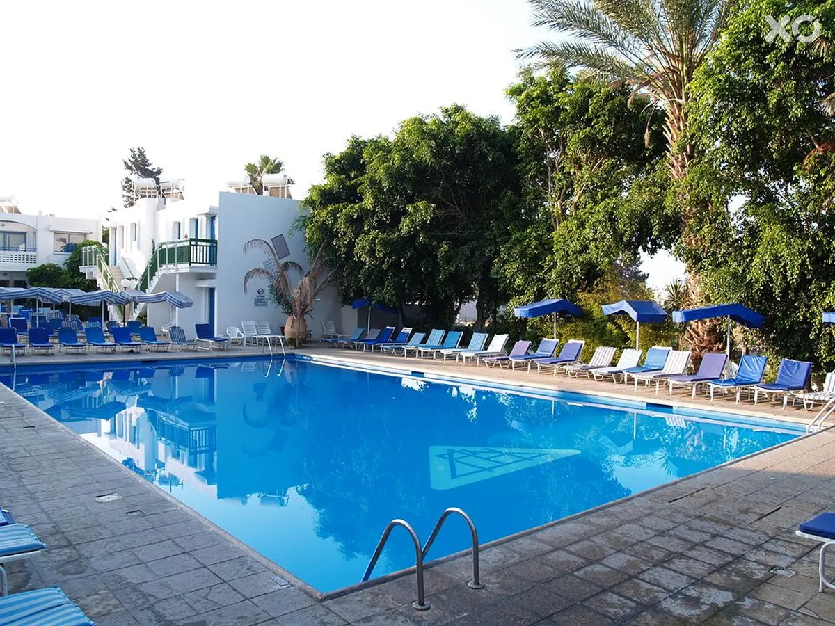 Paphiessa Hotel & Apartments