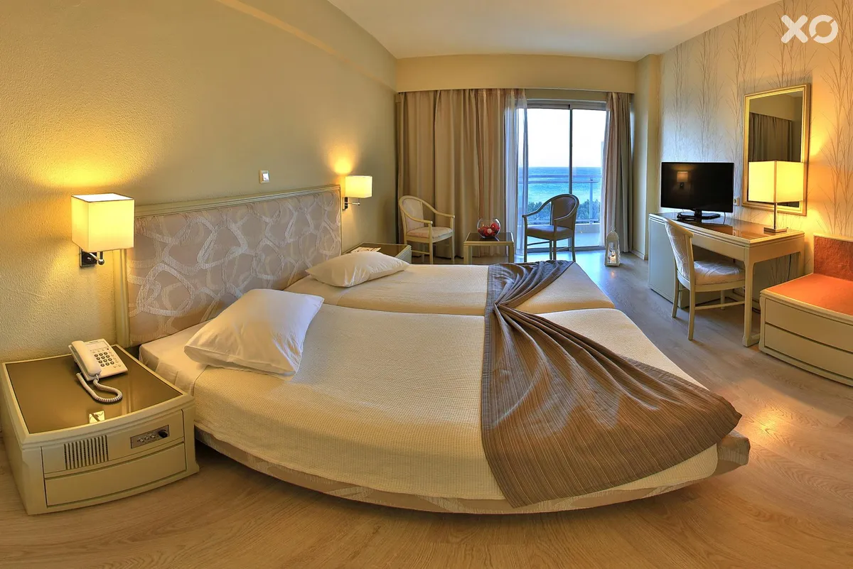 Pegasos Deluxe Beach Hotel