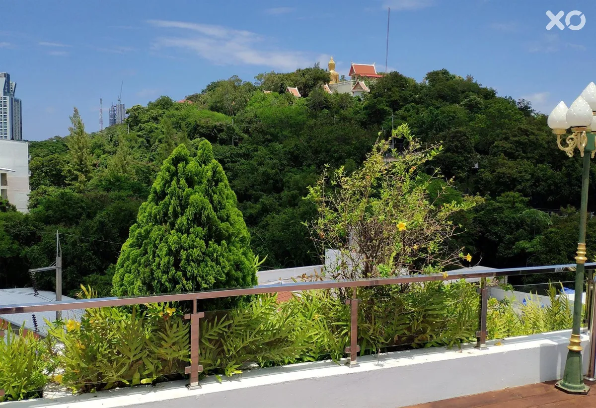 Aiyara Grand Hotel