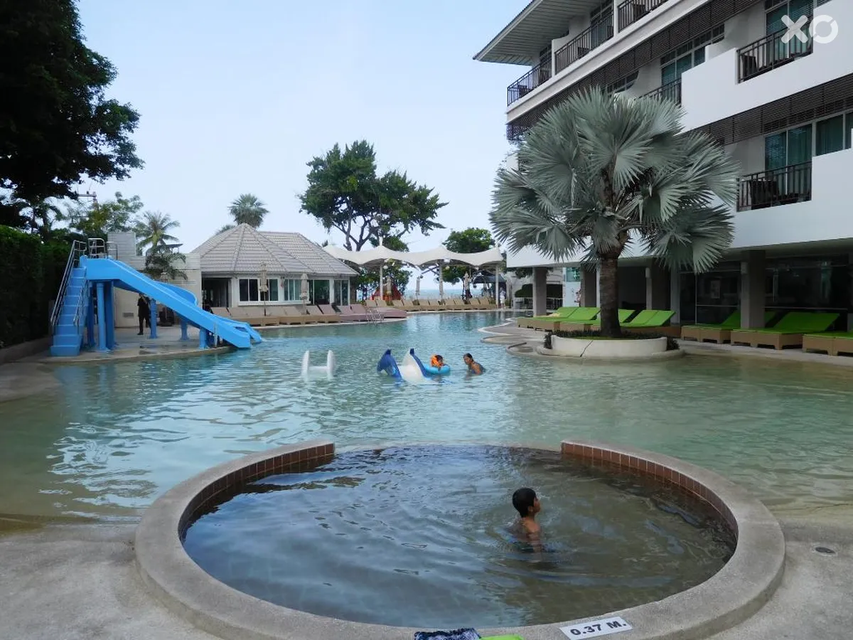 D-Beach Pattaya Discovery Beach Hotel