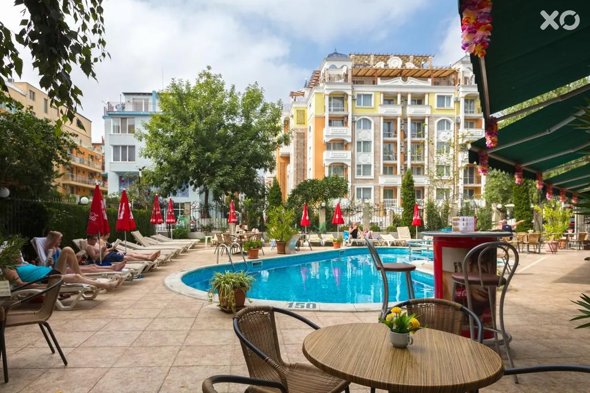 L&B Hotel