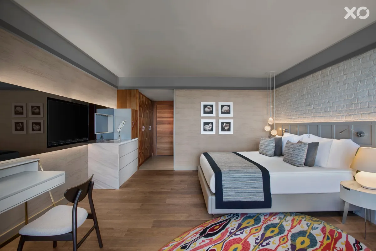 Acanthus Cennet Barut Collection