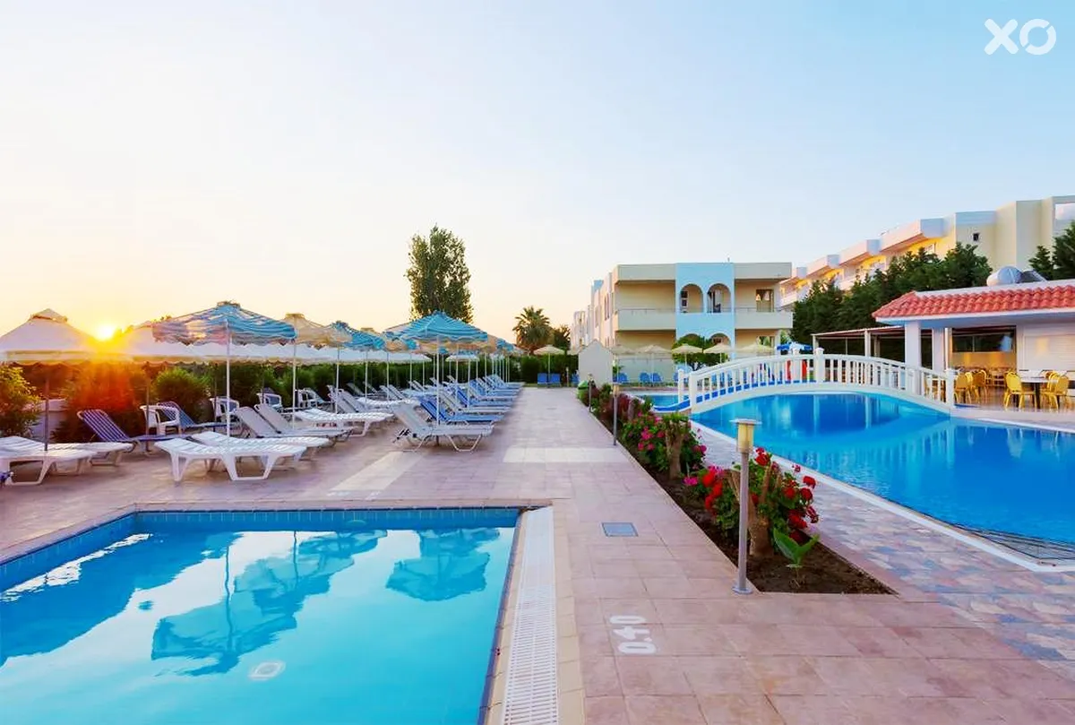 Memphis Beach Hotel