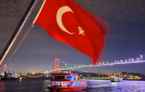 Східна казка починається тут! Купальні, мечеті й вечірній круїз