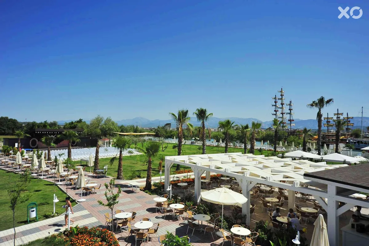 Lake & River Side Hotel & Spa