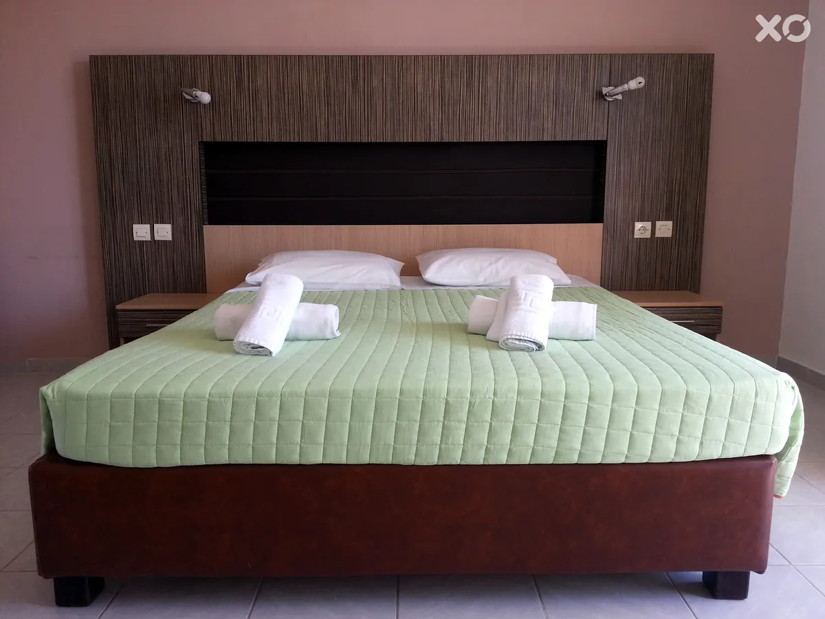 Zoes Hotel Studios