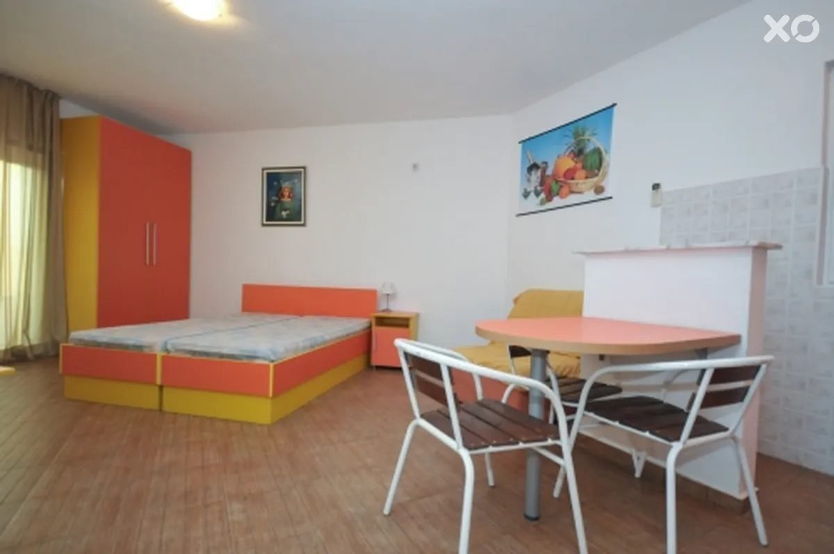 Medin Orange Apartments