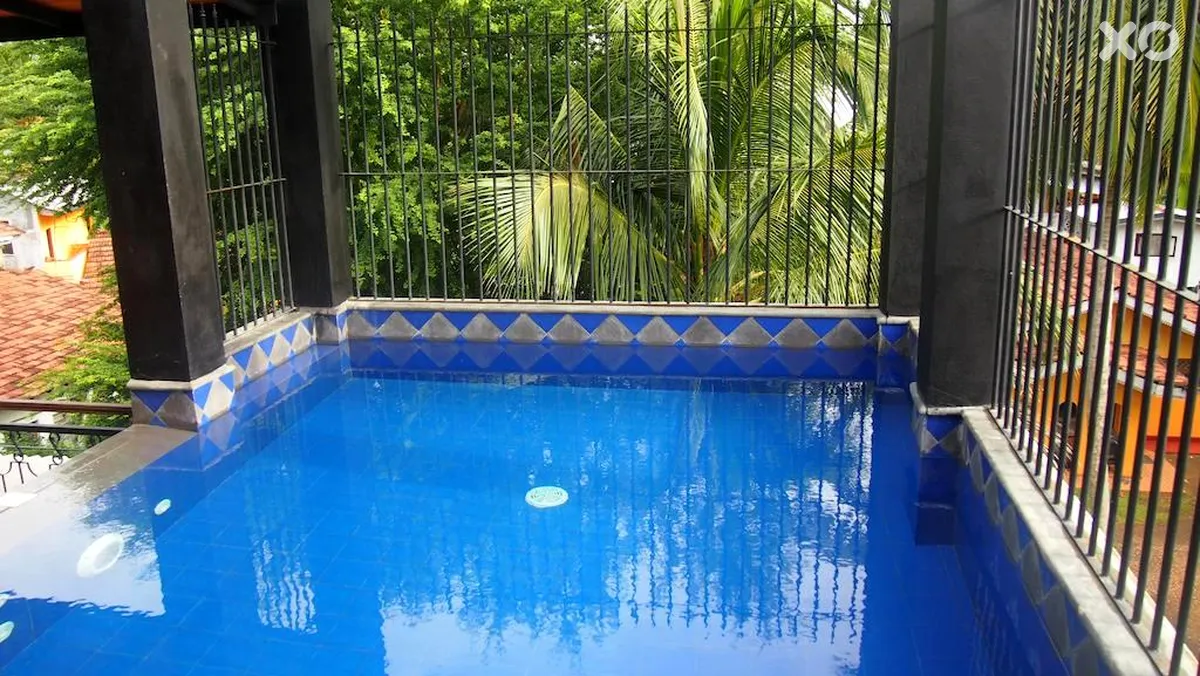 Flower Garden Hotel