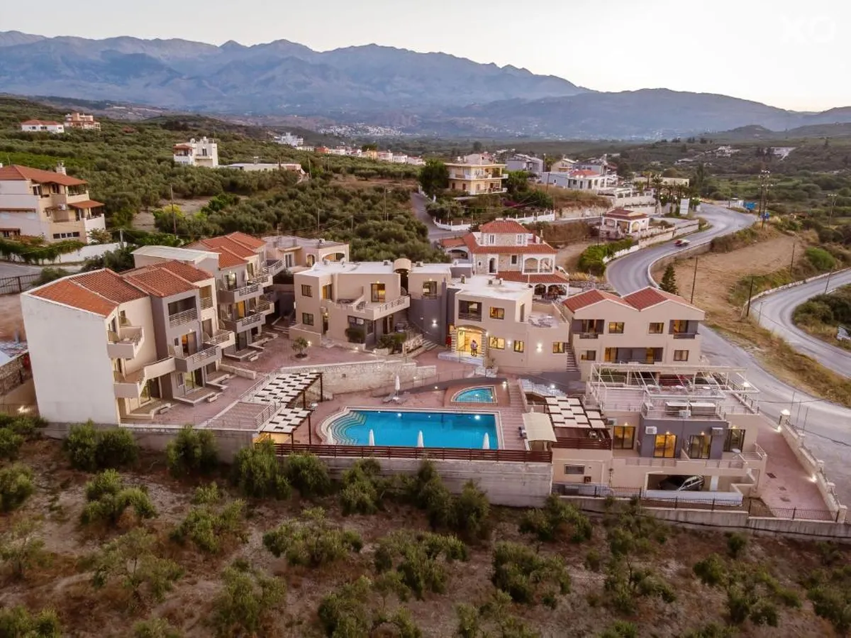 Sunrise Suites & Apartments