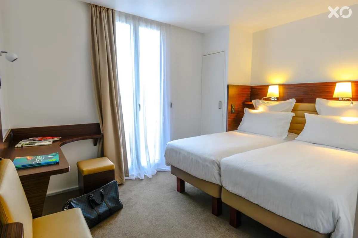 Monsigny Hotel