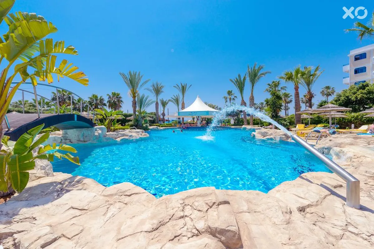 Tasia Maris Beach Hotel