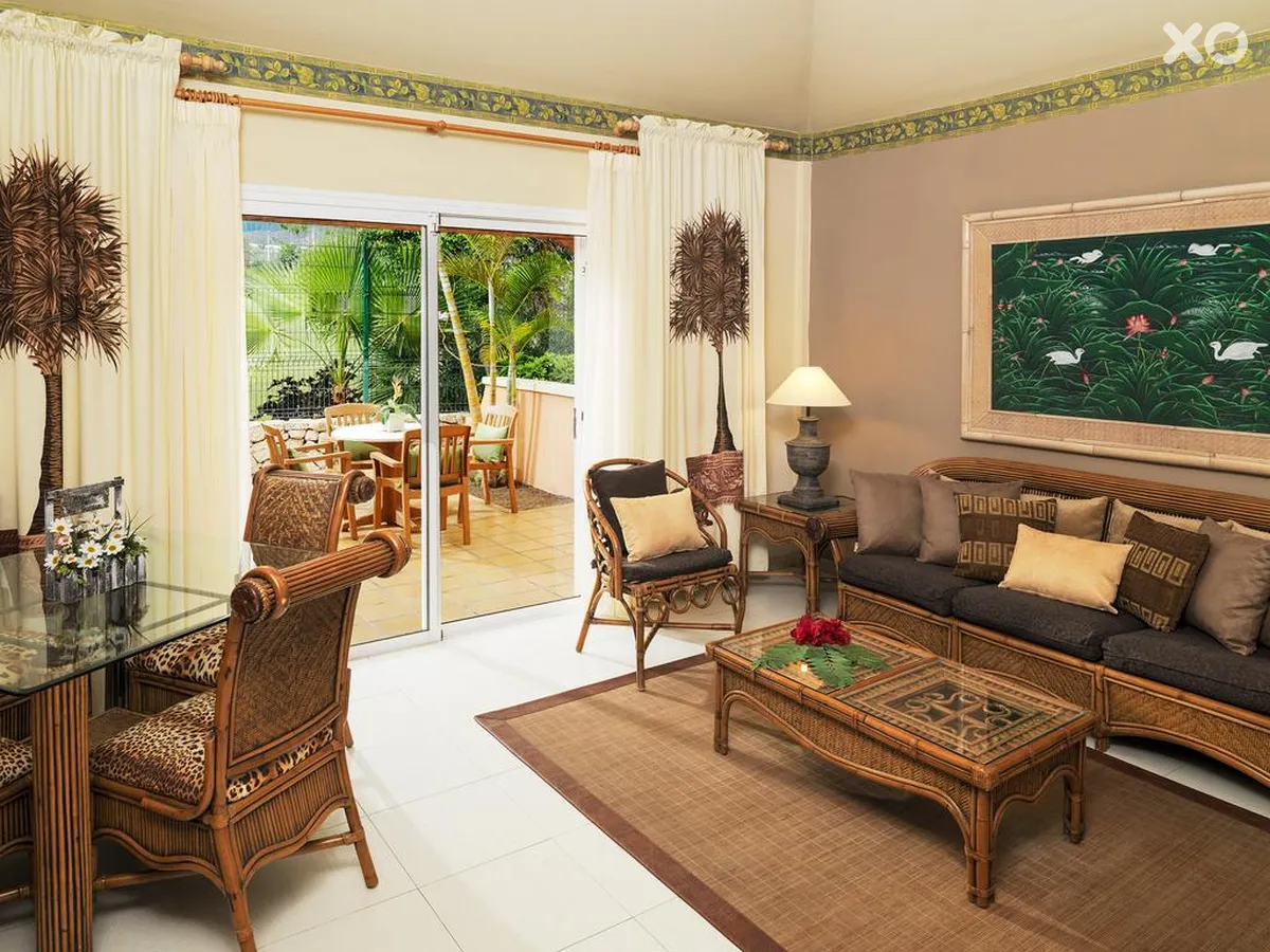 Green Garden Resort & Suites